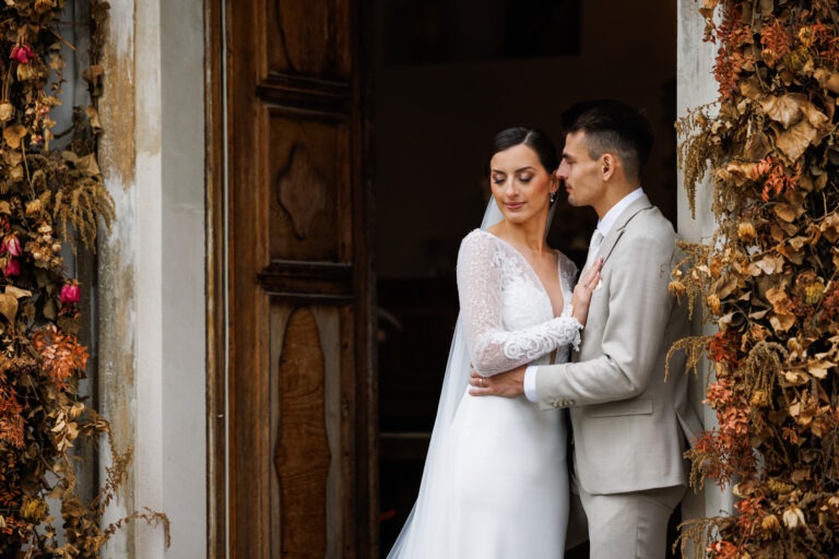 Svadobné fotografovanie v kaštieli.